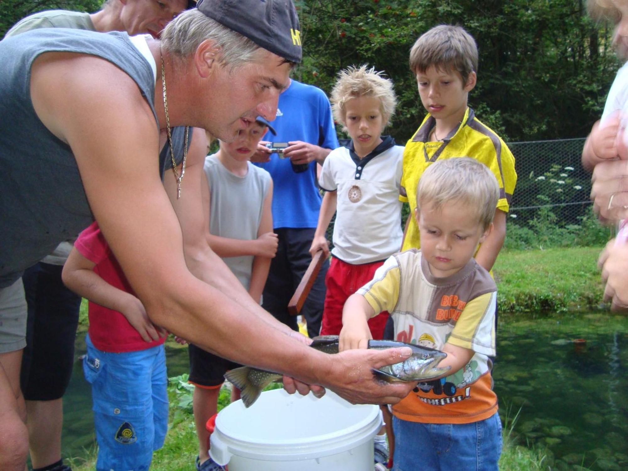 Kinderbauernhof Leneler Arzl im Pitztal Ngoại thất bức ảnh