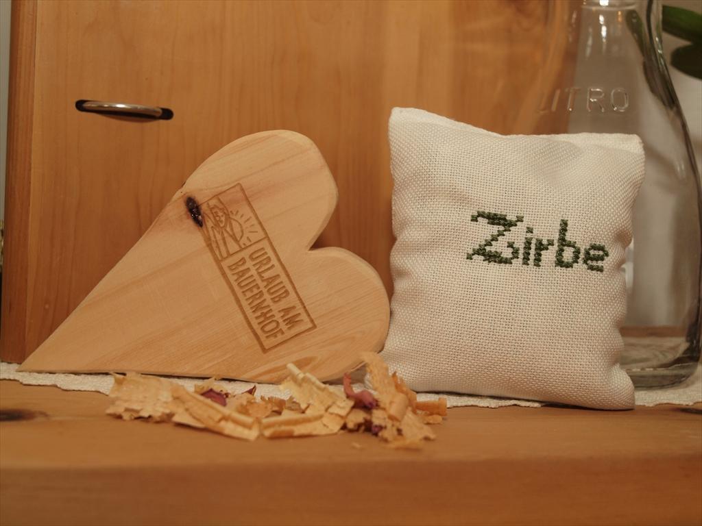 Kinderbauernhof Leneler Arzl im Pitztal Ngoại thất bức ảnh