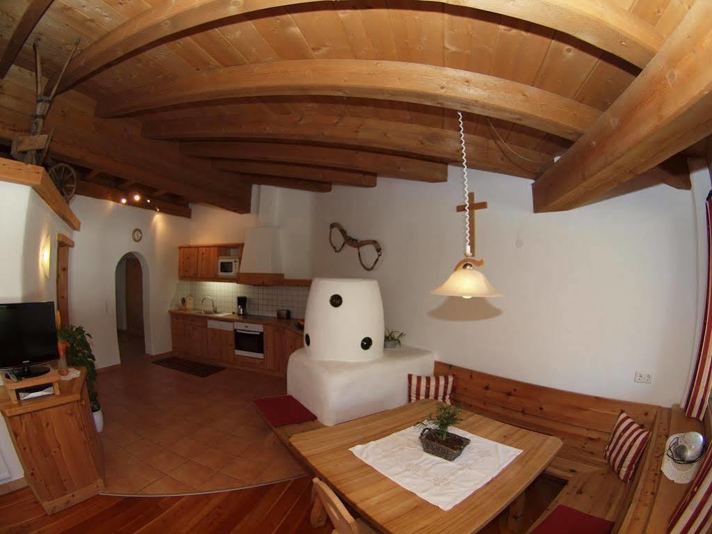 Kinderbauernhof Leneler Arzl im Pitztal Ngoại thất bức ảnh